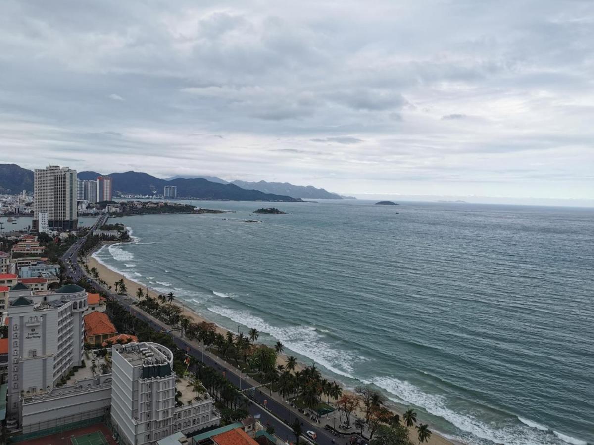 Gold Coast Luxury Apartment ニャチャン エクステリア 写真