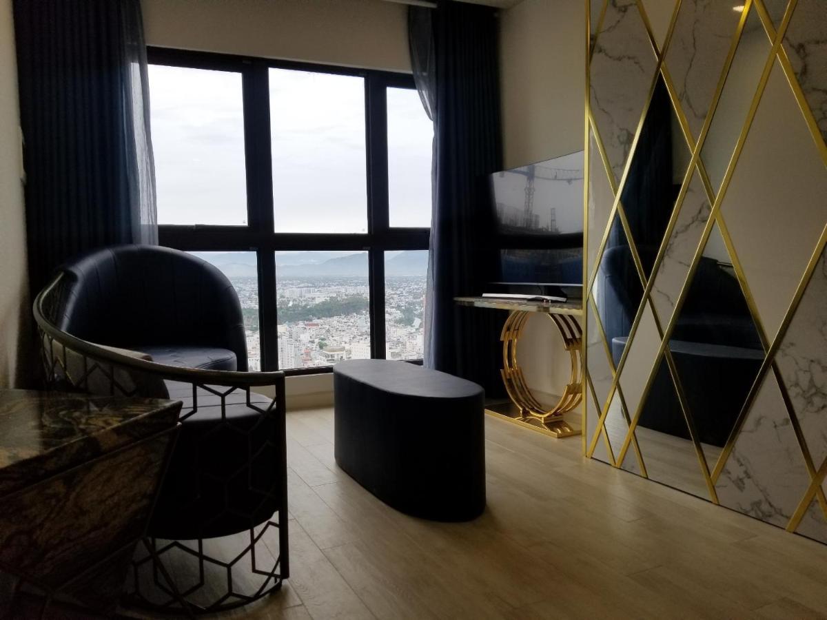 Gold Coast Luxury Apartment ニャチャン エクステリア 写真